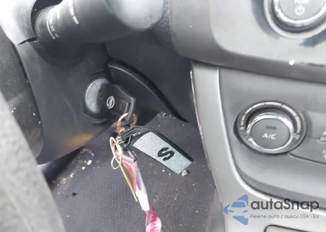 2014 Nissan Sentra S z USA, uszkodzony, nr VIN 3N1AB7AP2EY213633